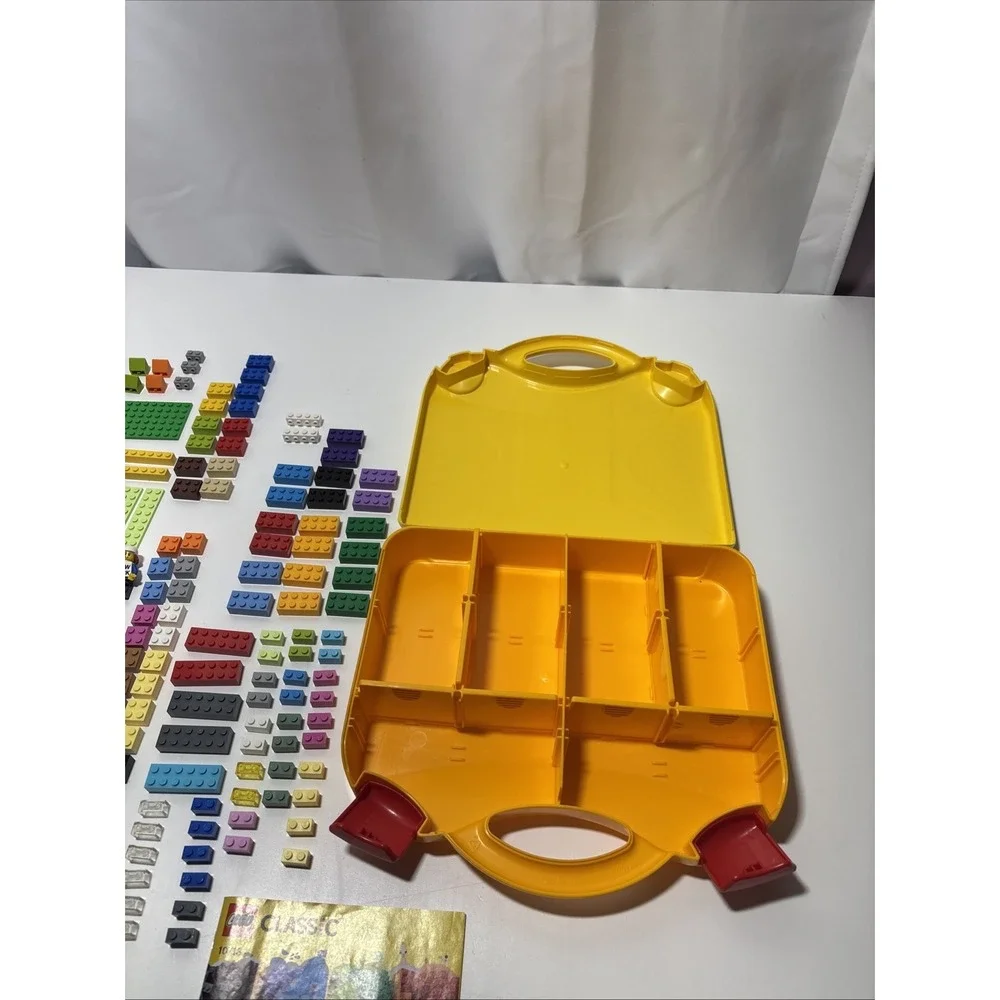 LEGO‎ Classic Creative Suitcase 10713 Building Kit Playset 213pcs 2018